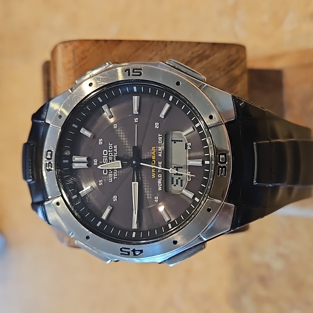 Casio Wave Ceptor watch